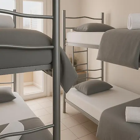 Хостел The Tree House Coliving *